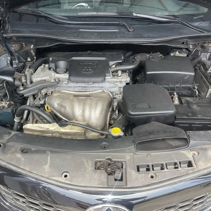 2013 Toyota Camry Sport — Dashboard