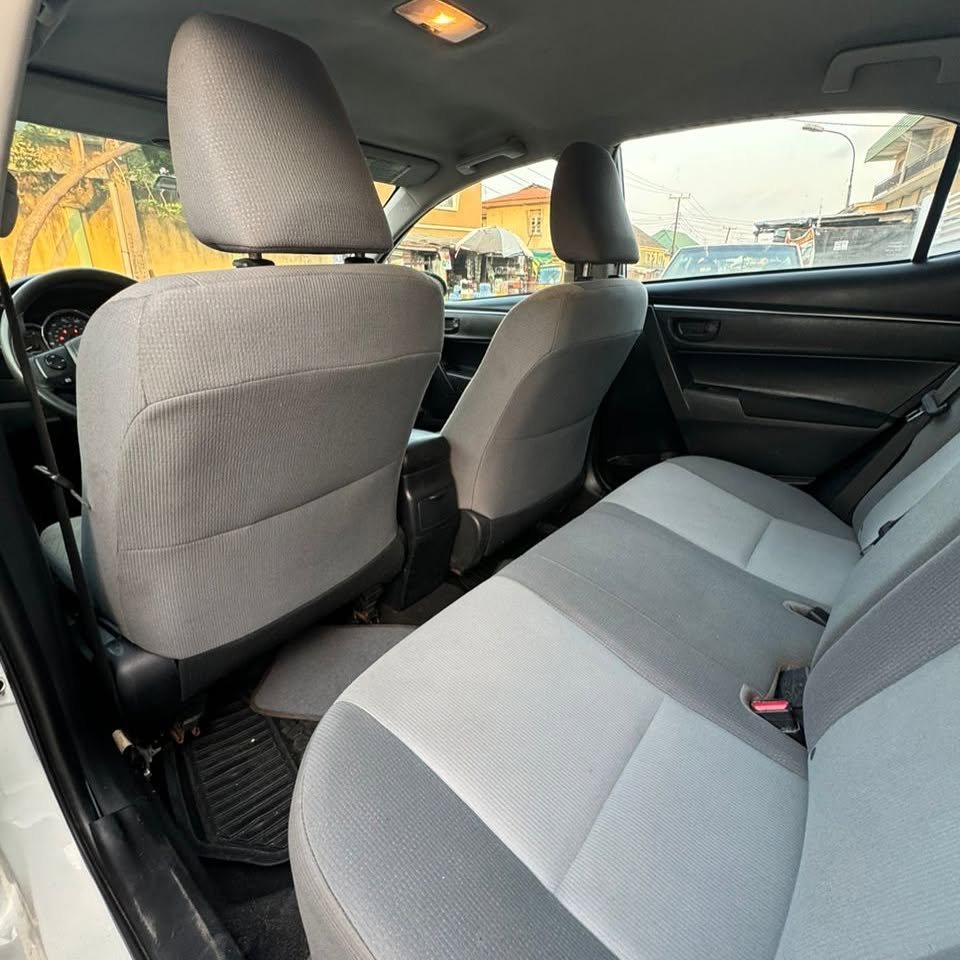 2015 Toyota Corolla — Dashboard