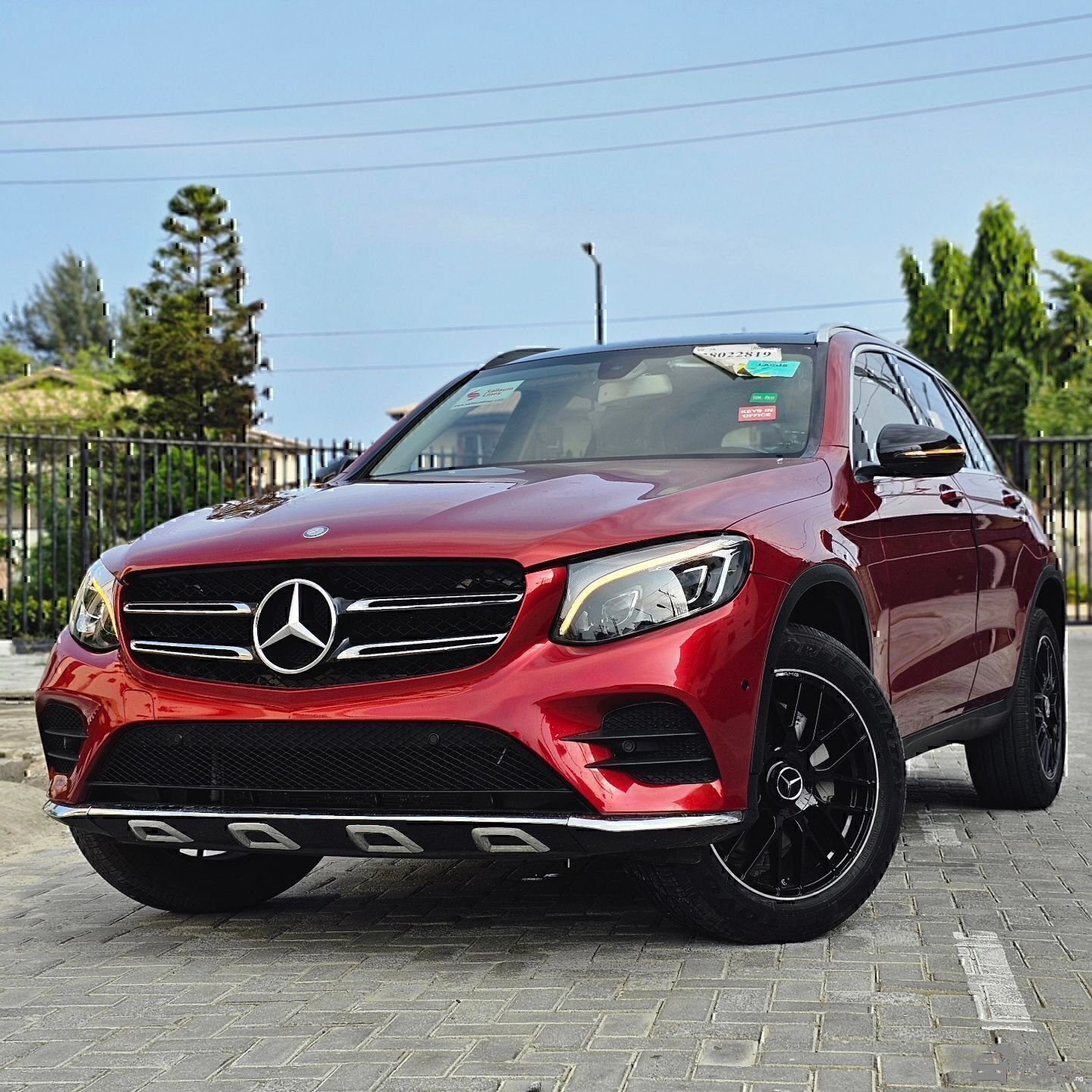 2017 Mercedes-Benz GLC300 — Dashboard