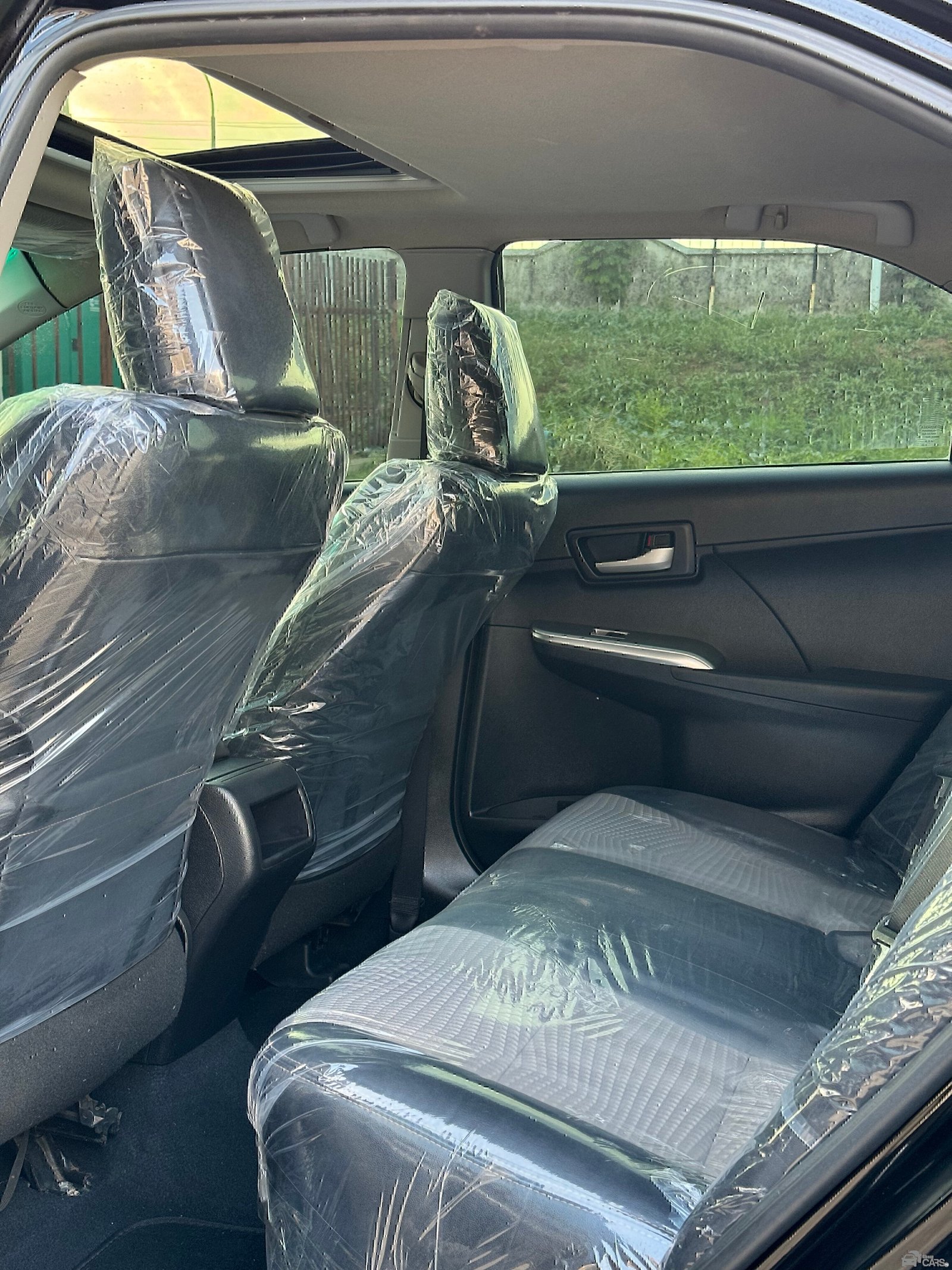 2012 Toyota CAMRY XLE — Rear 3/4