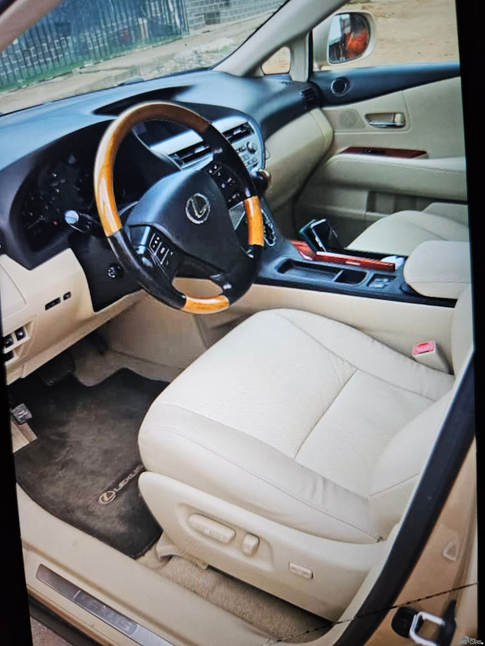 2010 Lexus rx350 — Dashboard