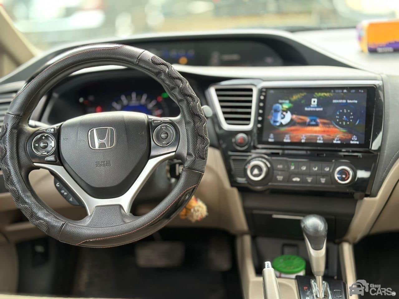 2014 Honda CIVIC — Side profile