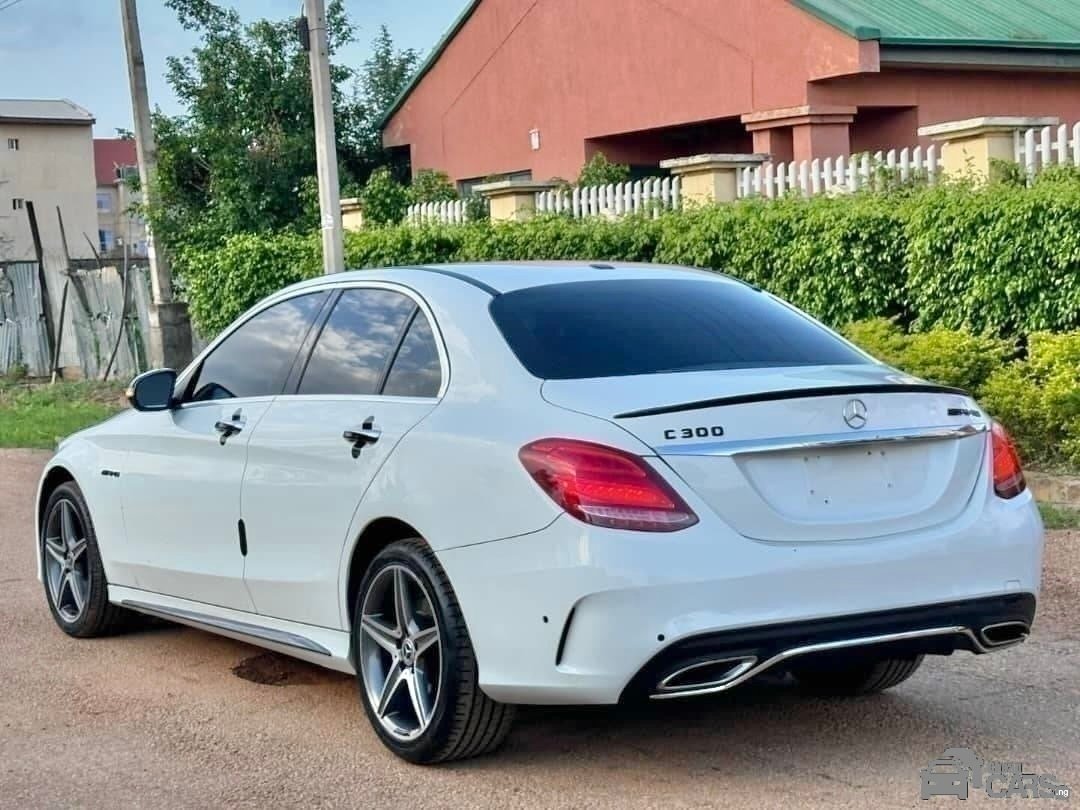 2016 Mercedes-Benz MERCEDES BENZ — Dashboard