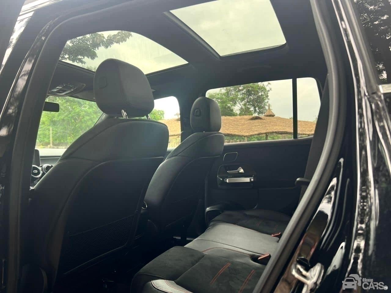 2021 Mercedes-Benz MERCEDES BENZ — Rear 3/4