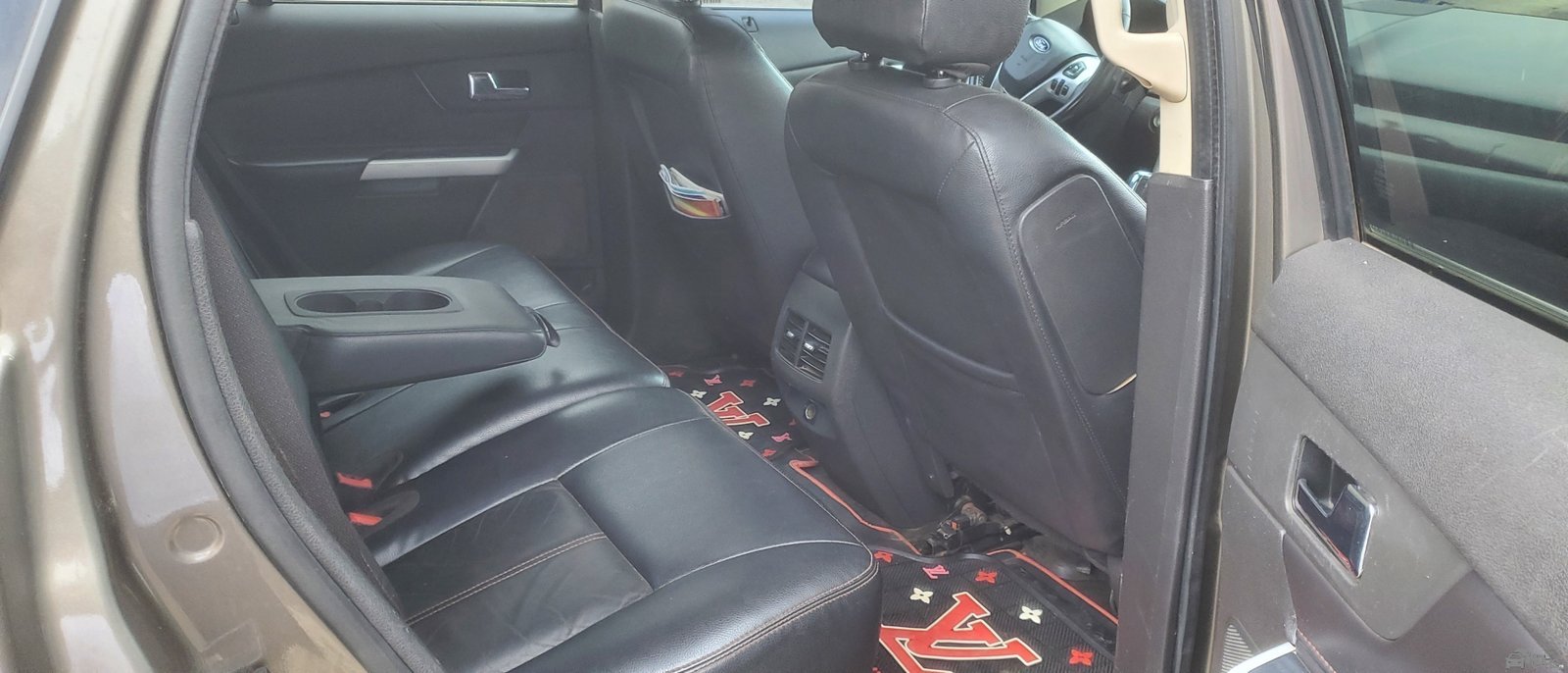 2014 Ford EDGE LIMITED — Front seats