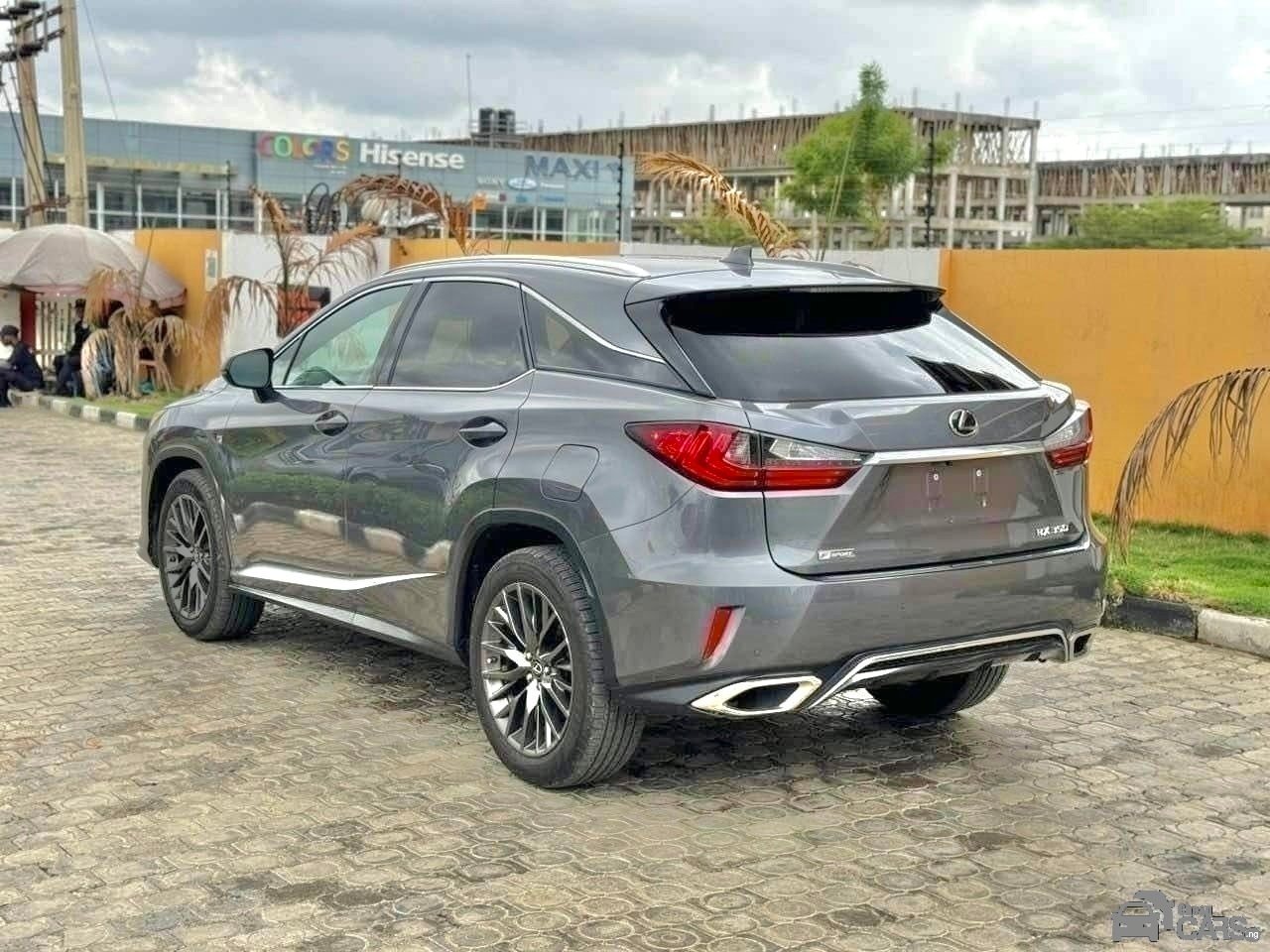 2017 Lexus RX350 F-SPORT — Front seats