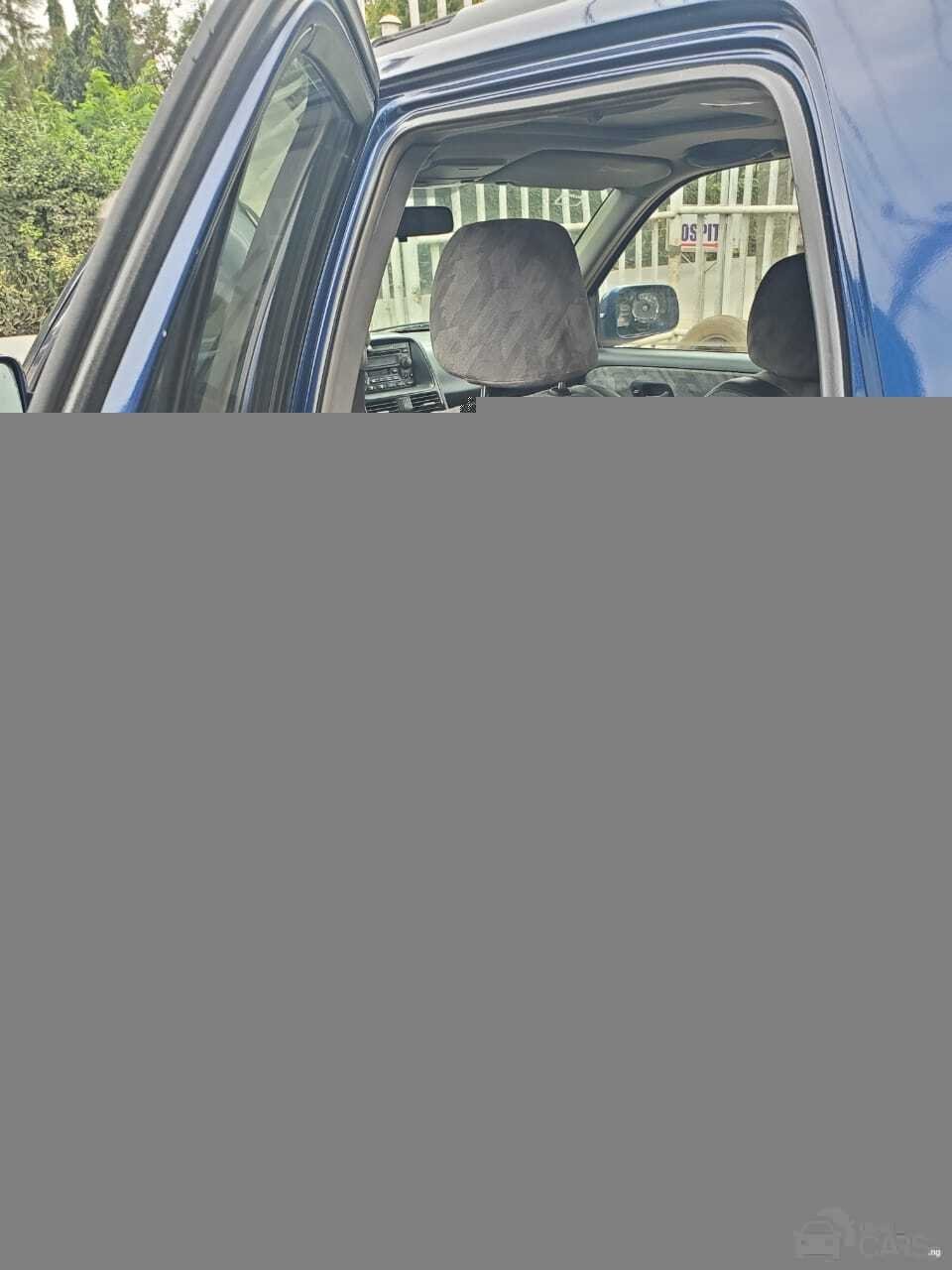 2005 Honda CRV model — Dashboard