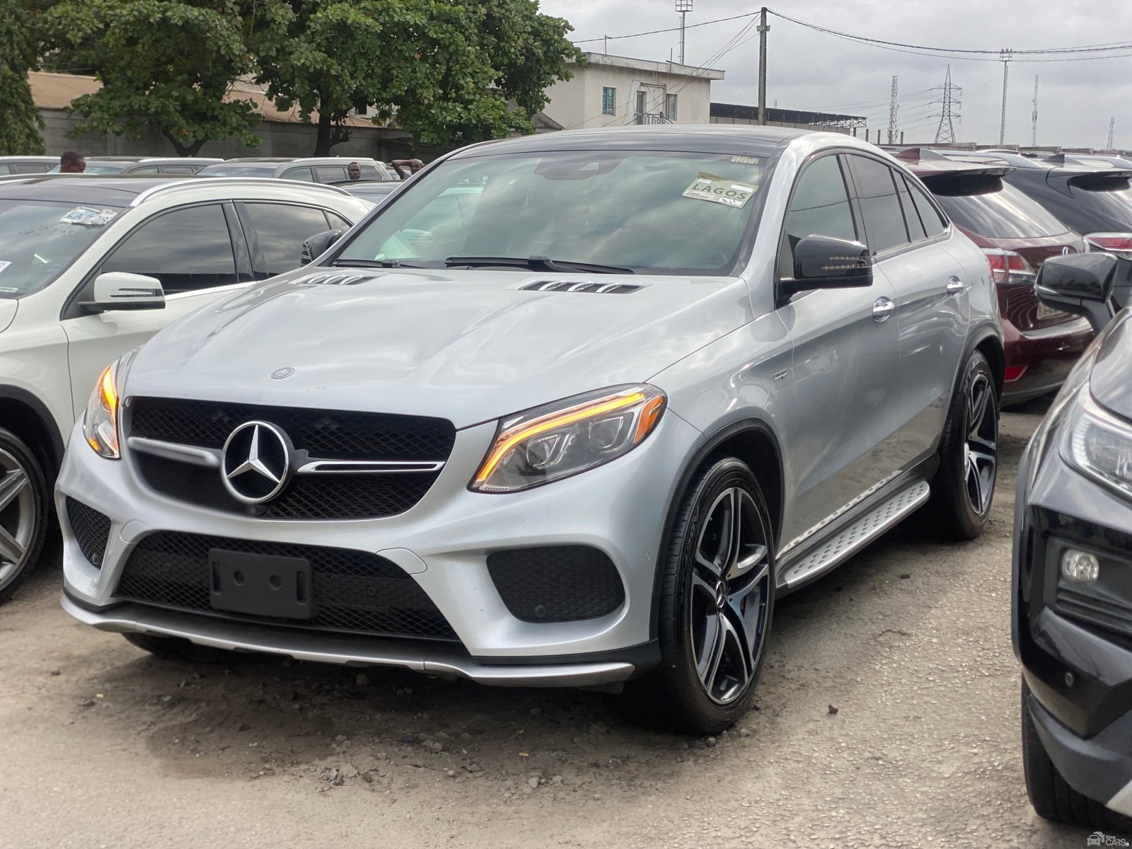 2017 Mercedes-Benz Mercedes Benz — Side profile