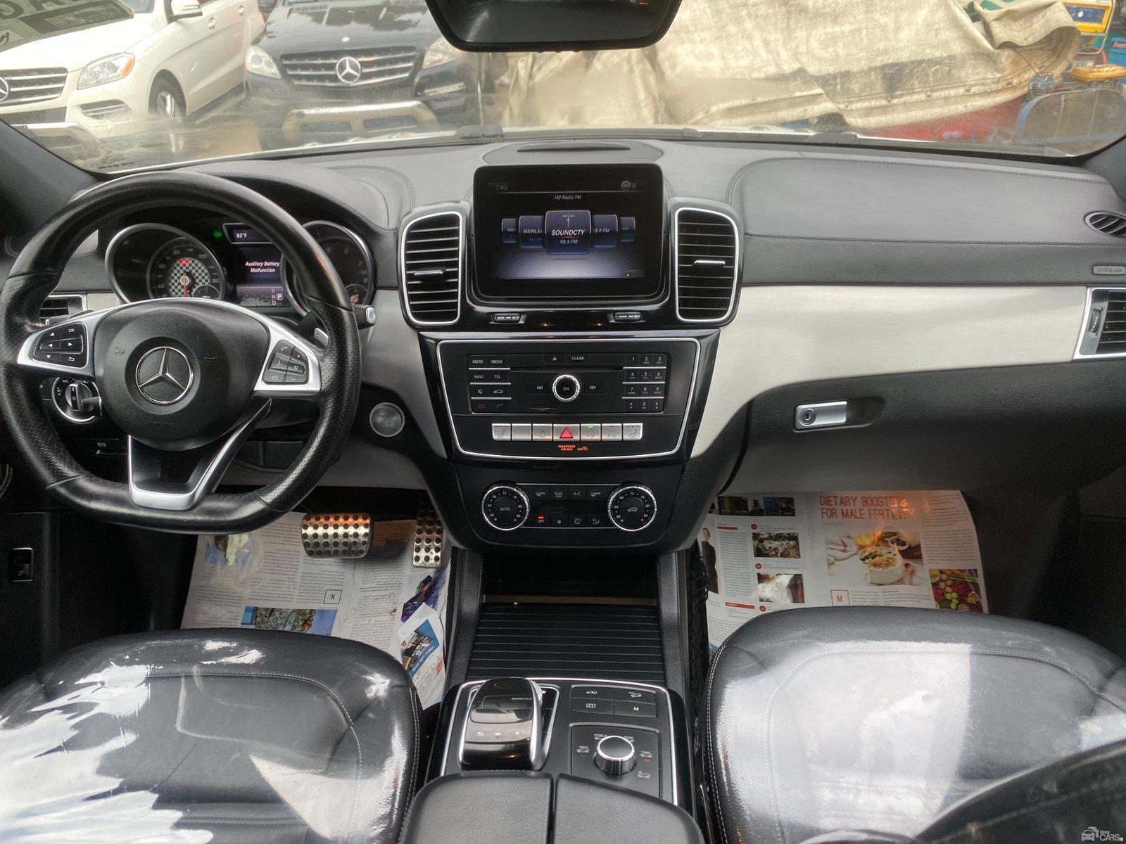 2017 Mercedes-Benz Mercedes Benz — Front seats