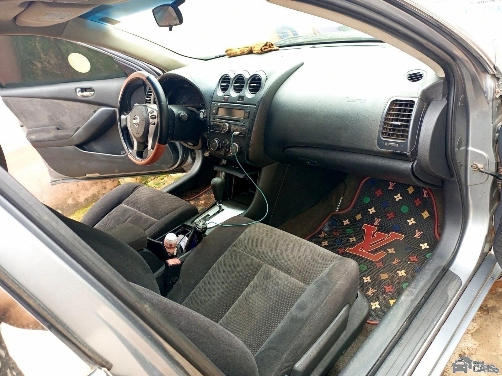 2010 Nissan Altima — Rear 3/4
