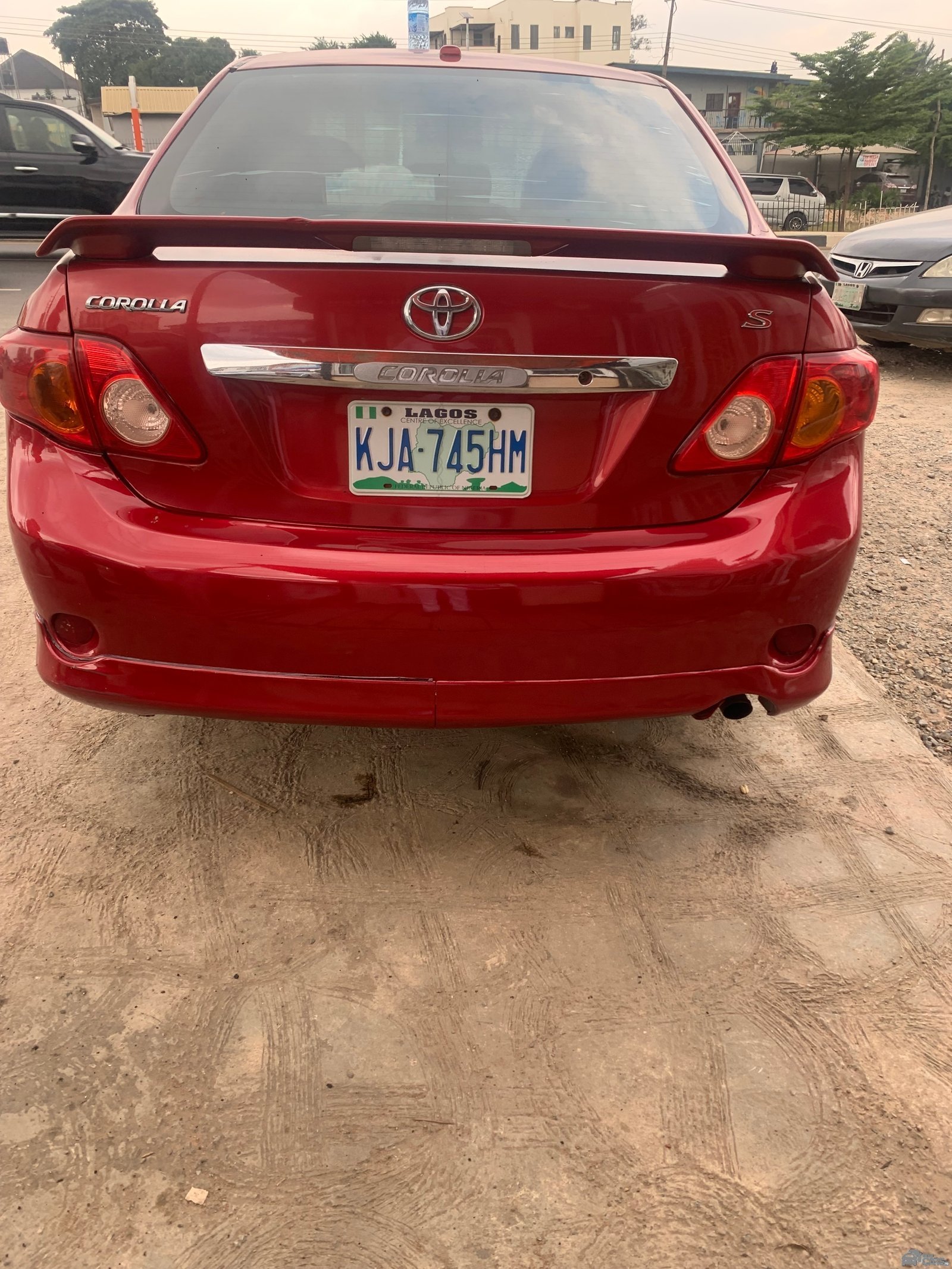2010 Toyota Corolla — Side profile