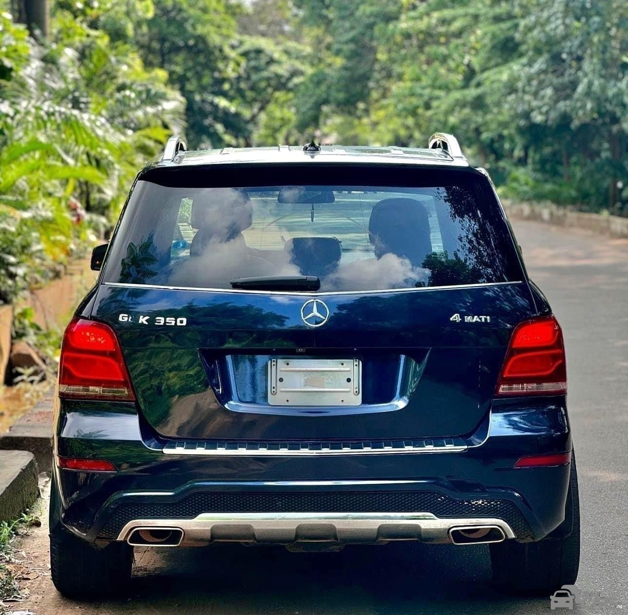 2014 Mercedes-Benz KEYLESS MERCEDES — Front seats