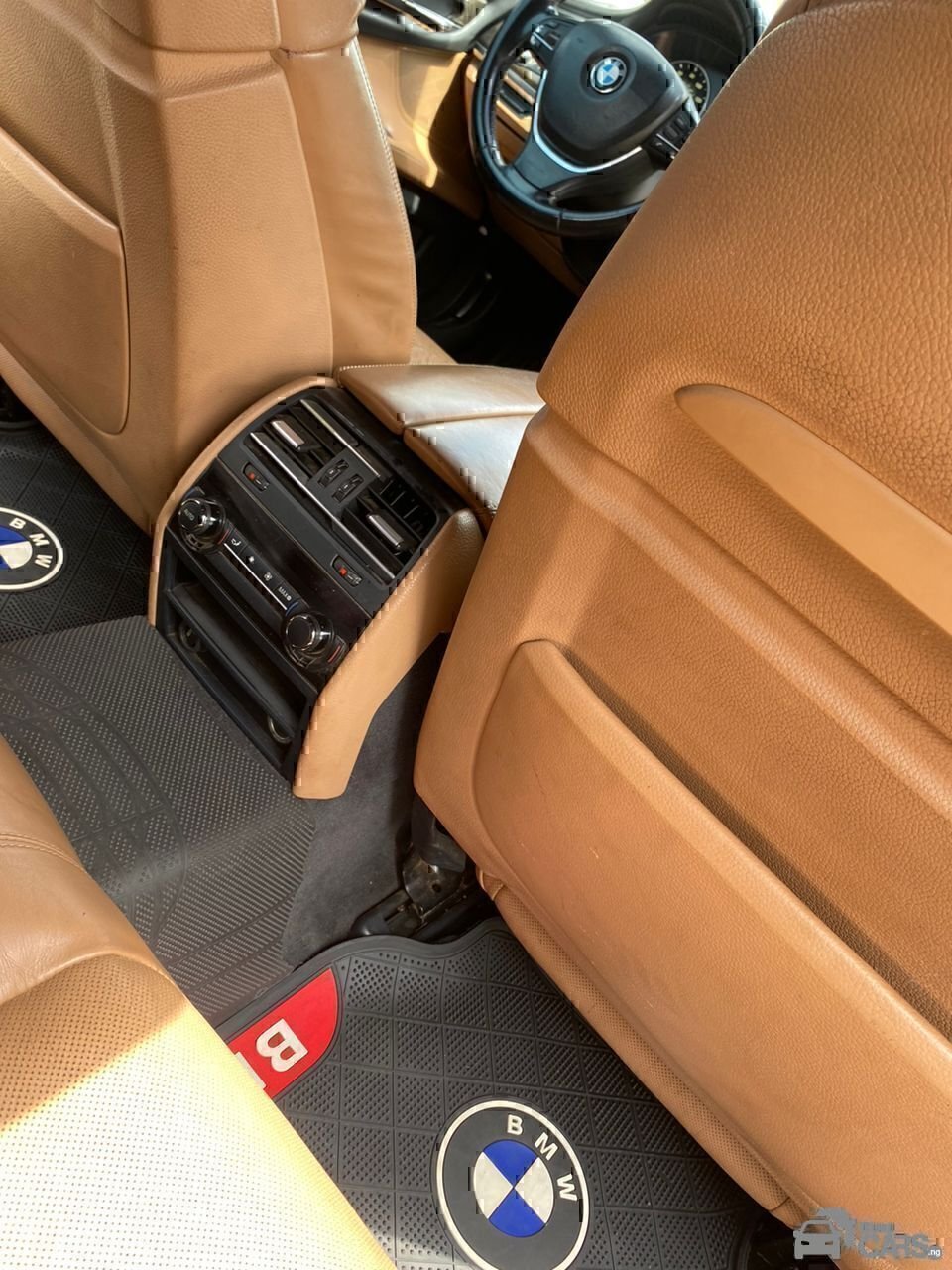 BMW 7 Series — Front seats