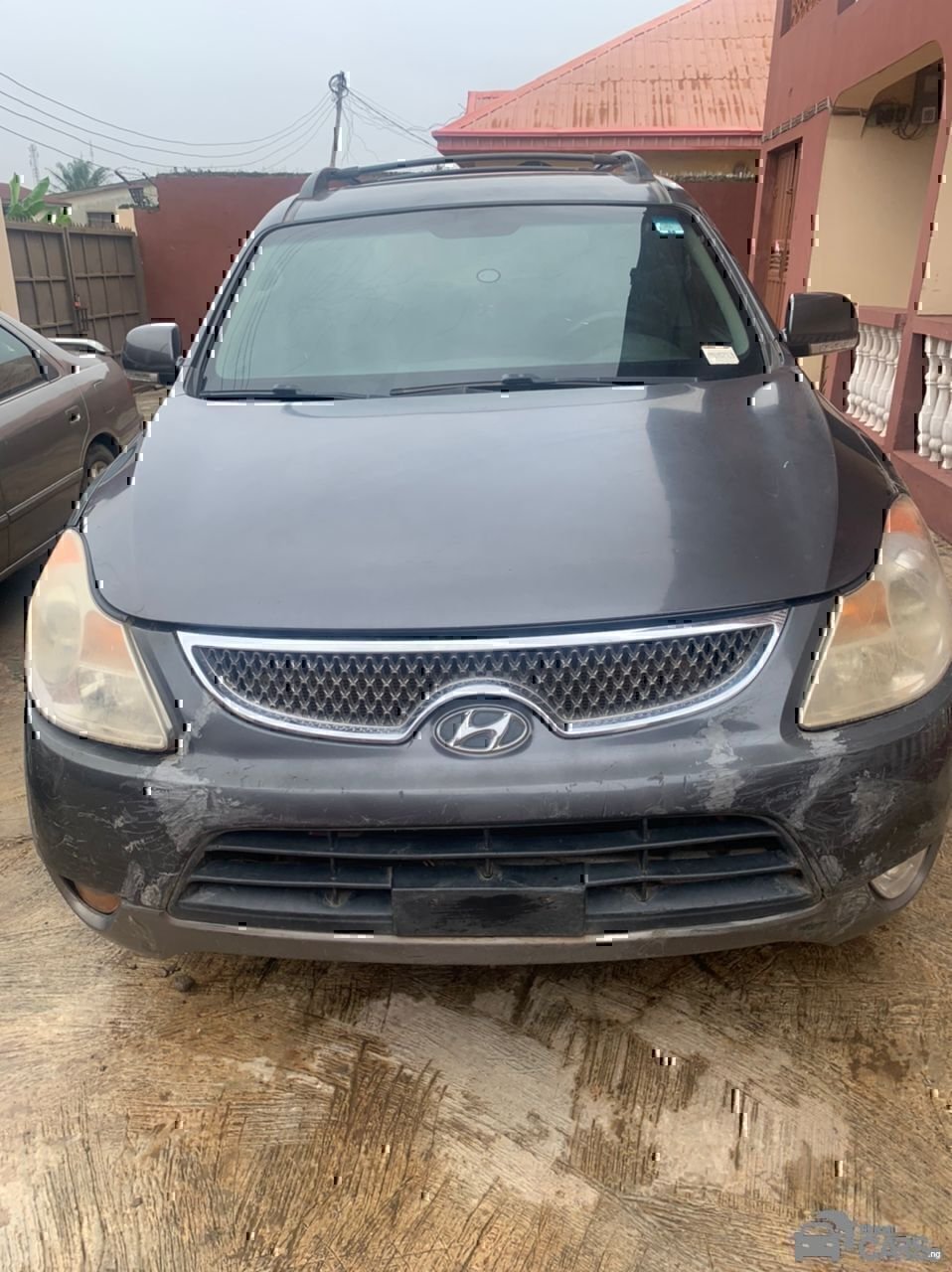 2010 Hyundai Veracruz — Side profile