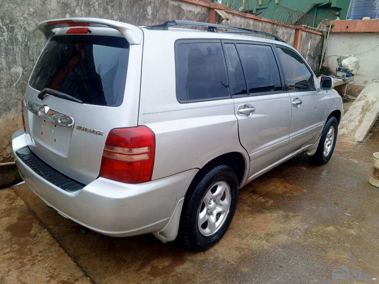 Toyota I sell — Side profile