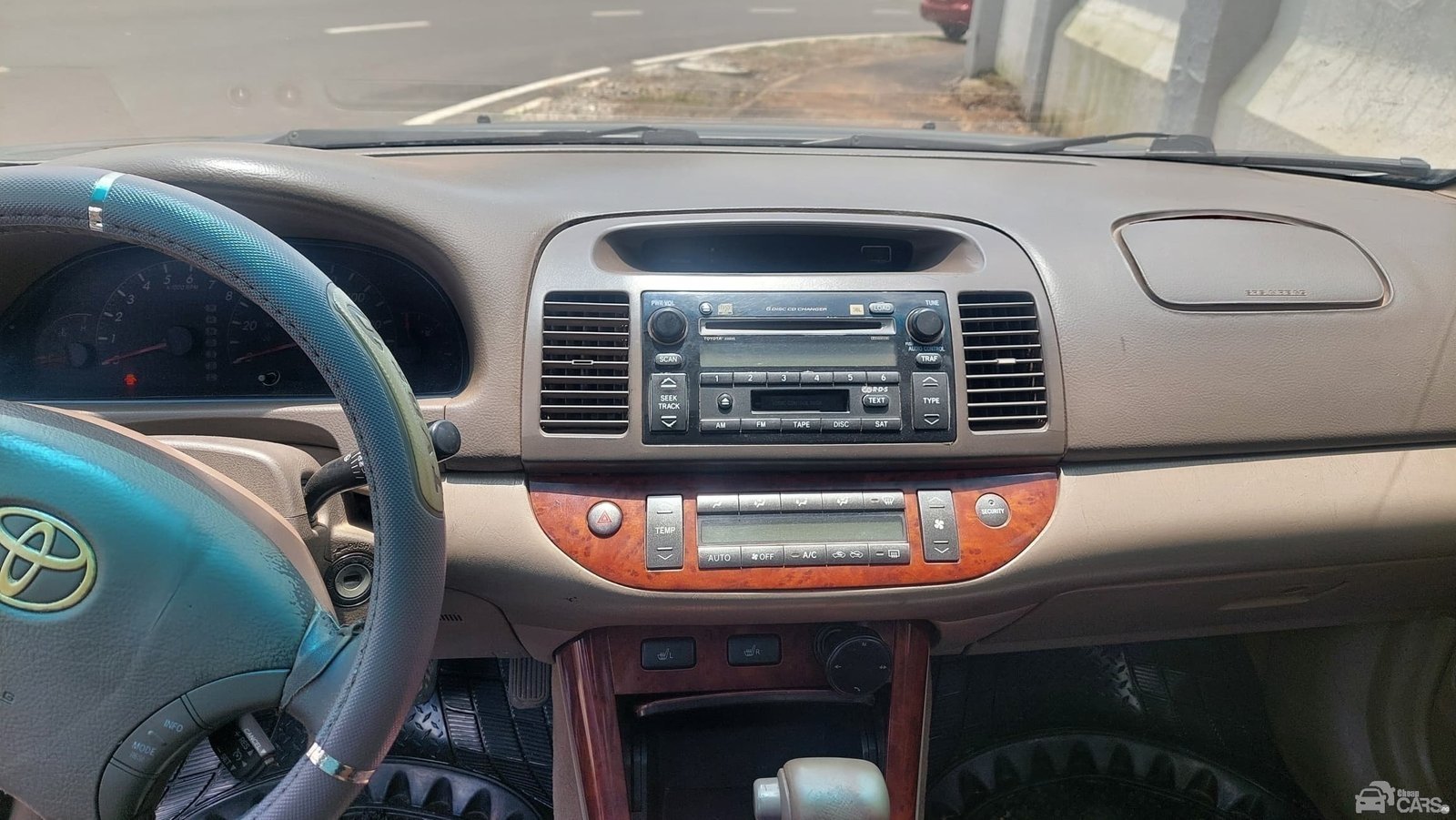 Toyota Car - — Side profile