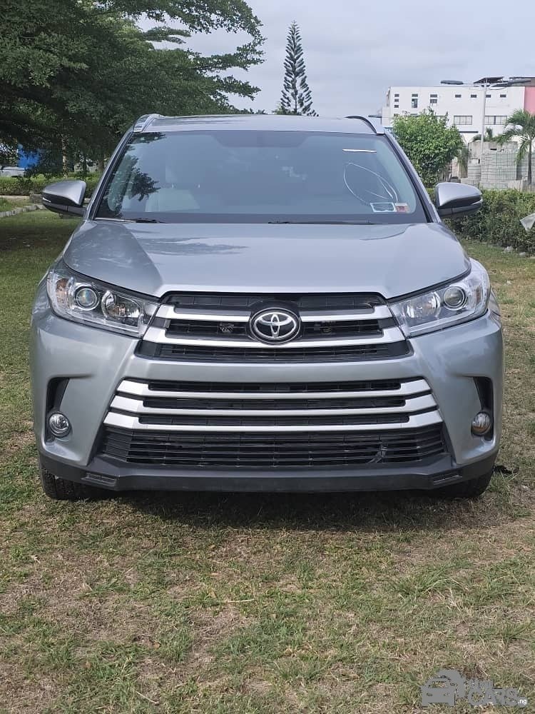 Toyota I m