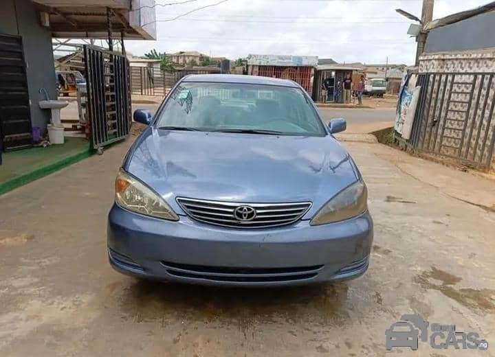 2004 Toyota camry