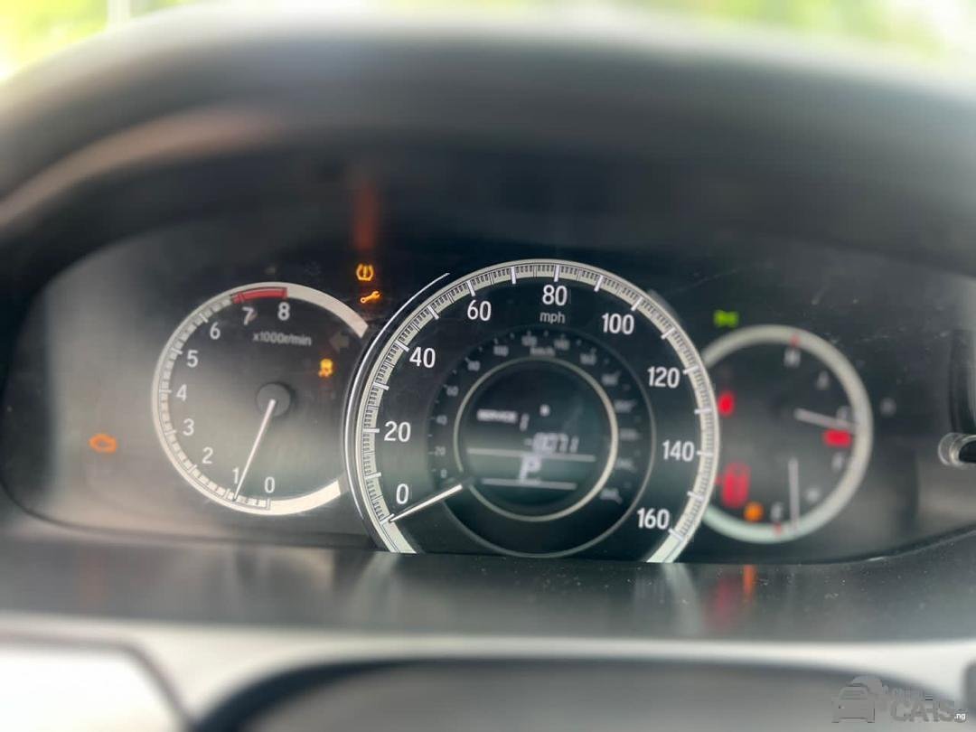 2014 Honda Accord LX — Dashboard