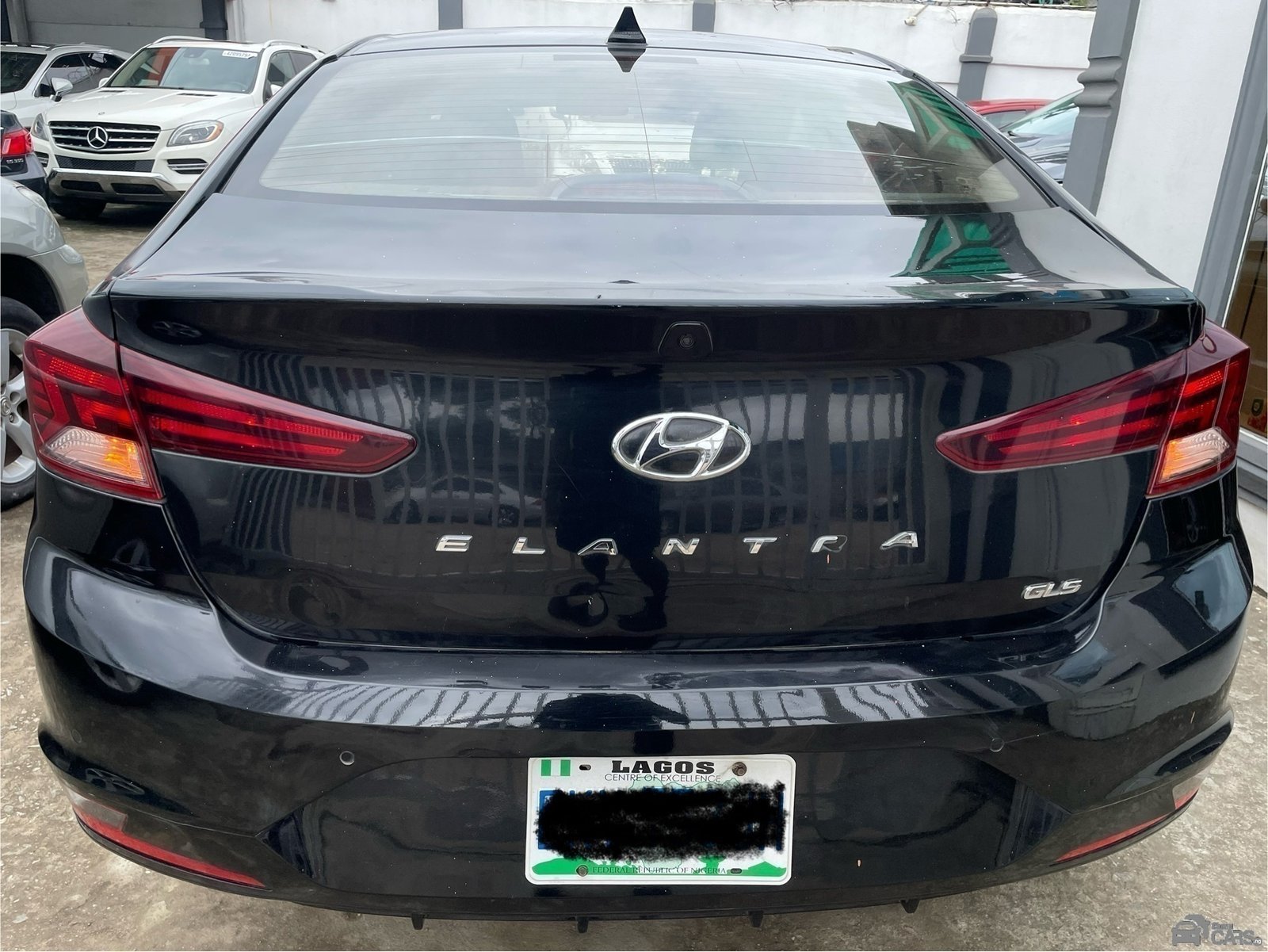2019 Honda Premium Hyundai — Rear seats