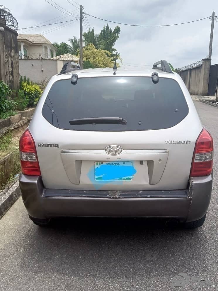 Hyundai Tucson — Rear seats
