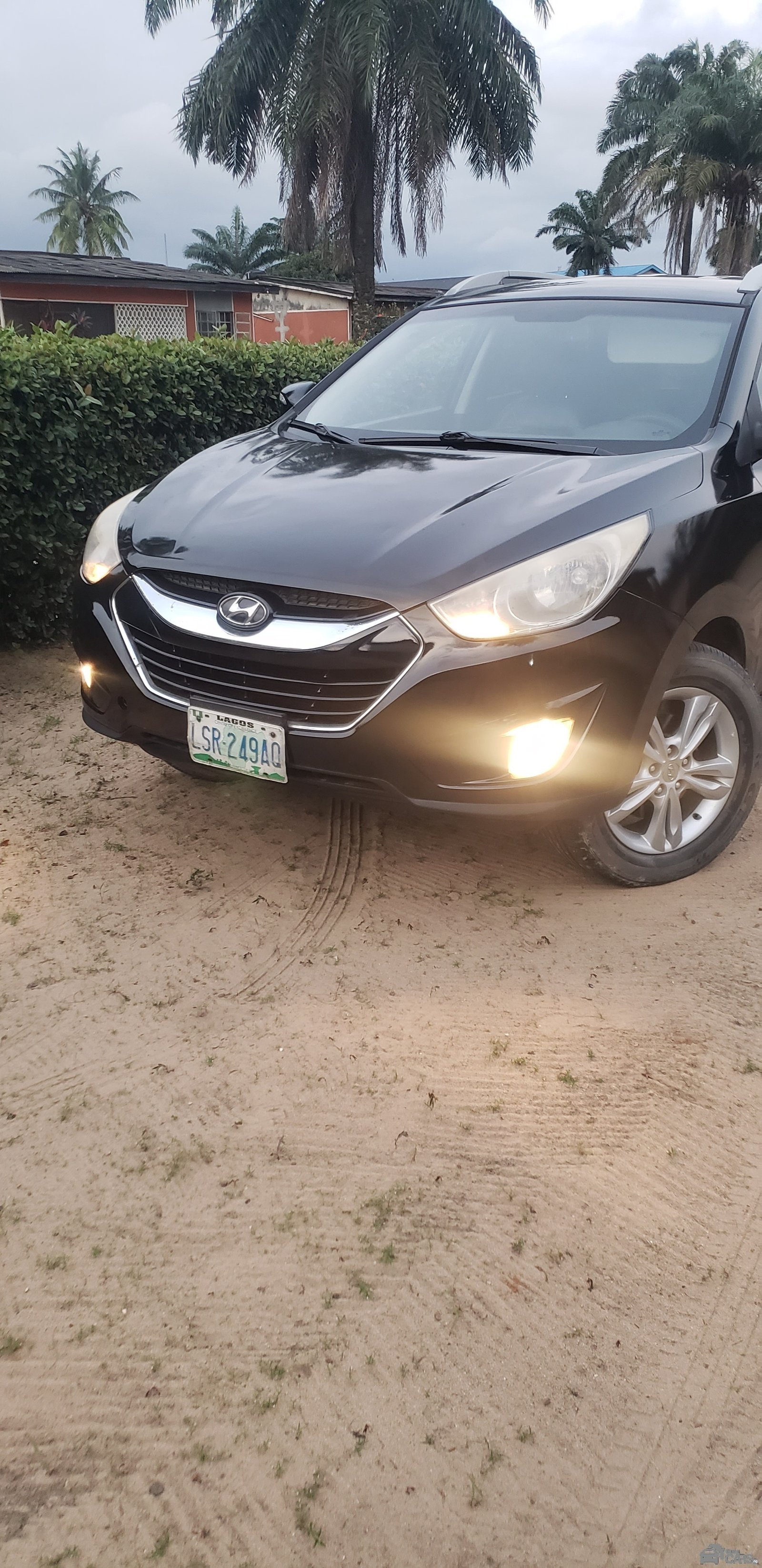 Hyundai ix35 — Side profile