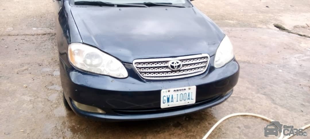 2006 Toyota Corolla — Side profile
