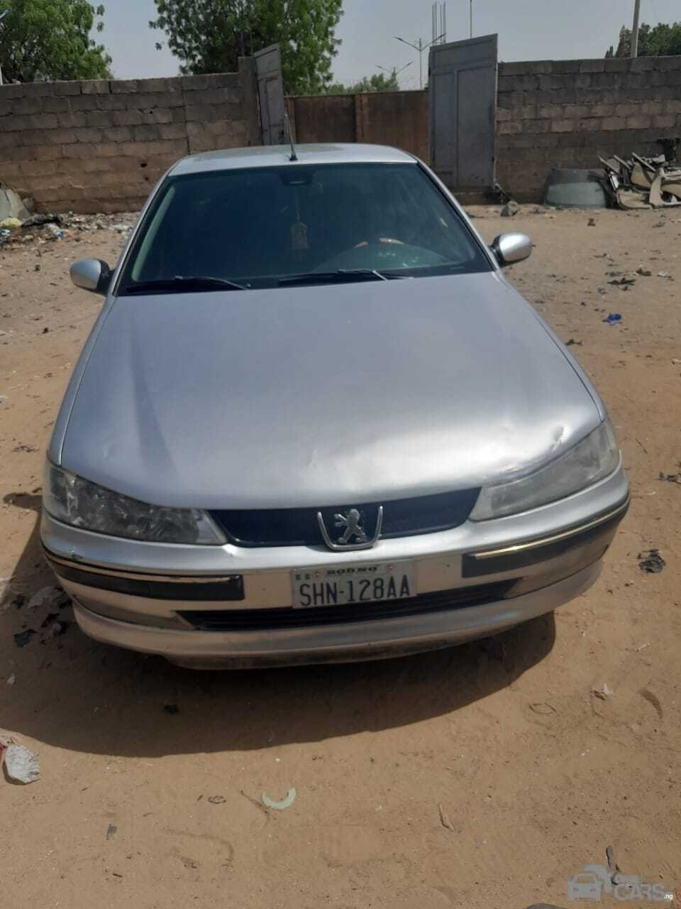 Peugeot 406