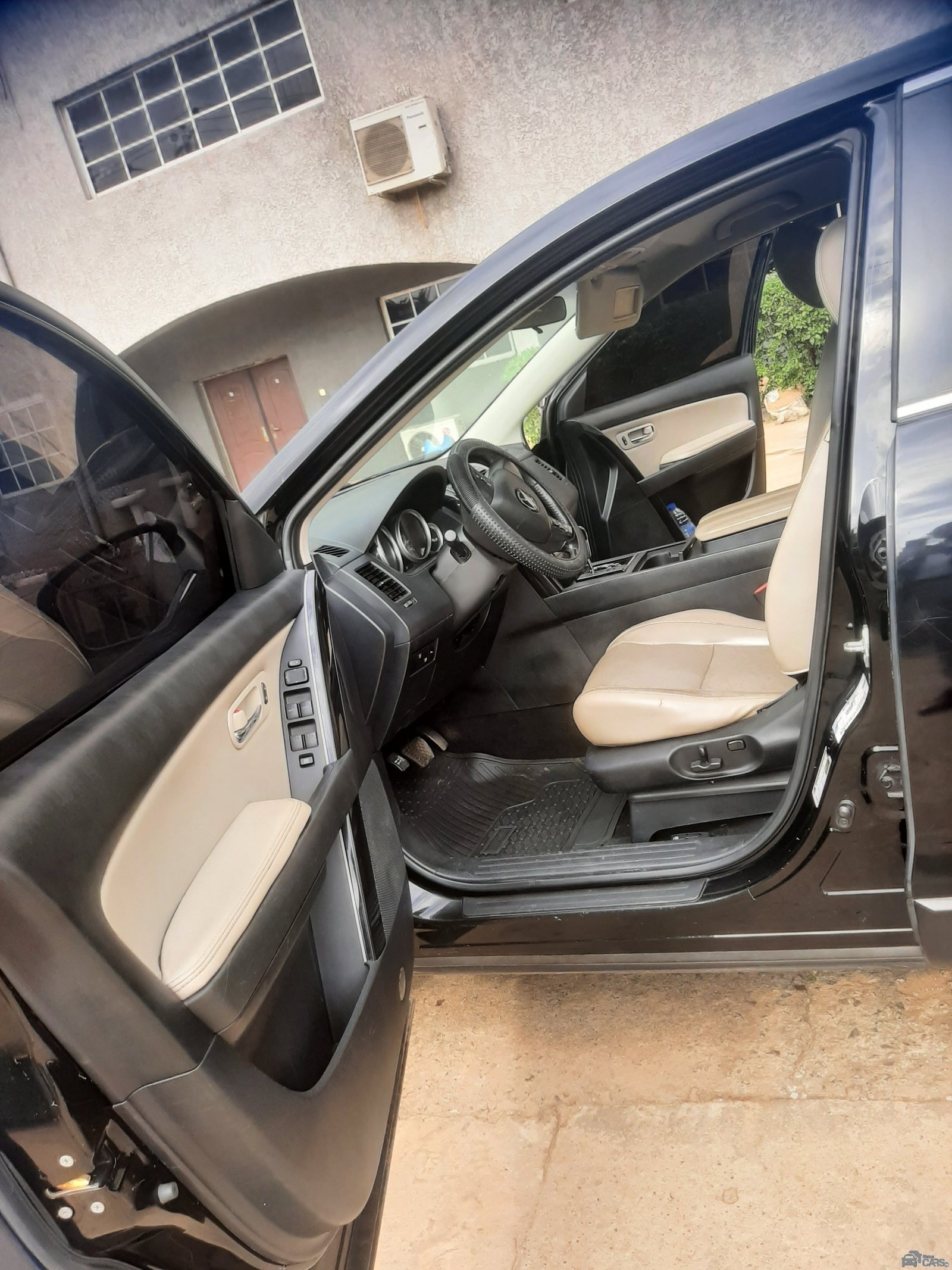 2013 Mazda MADZA CX9 — Dashboard