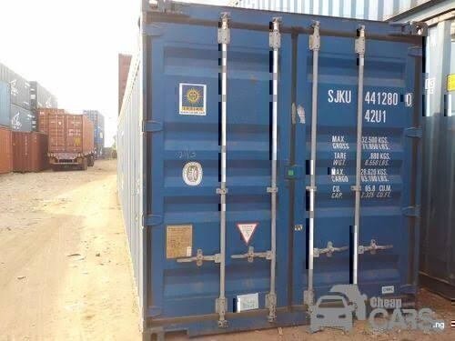 Commercial 40ft container — Side profile