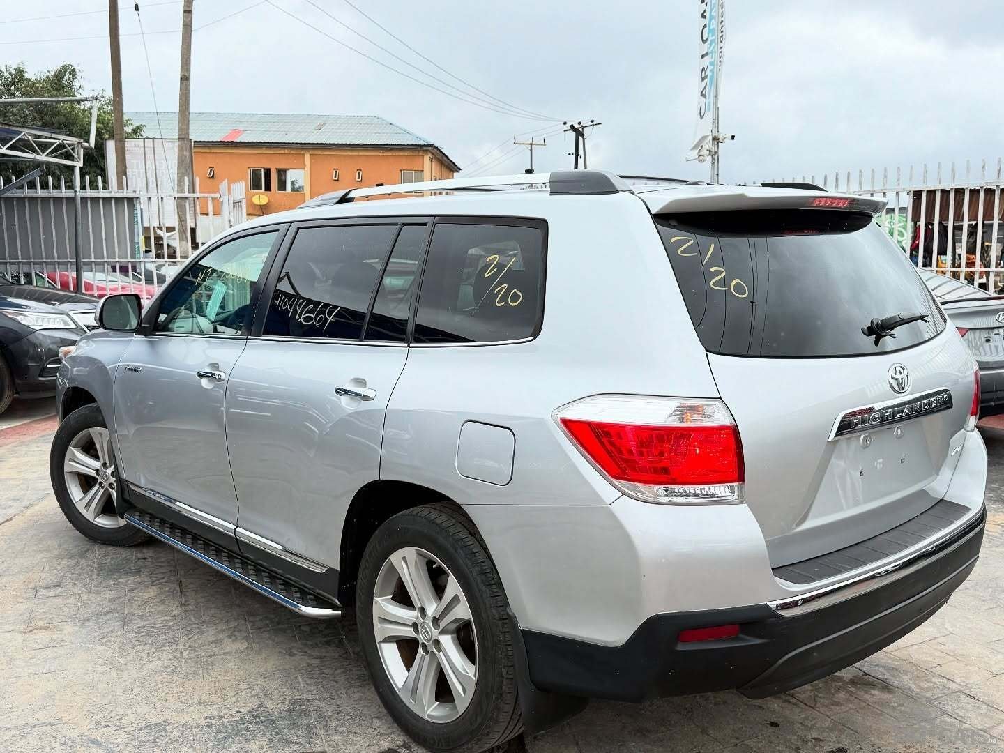 2013 Unknown URGENT AUCTION — Rear 3/4