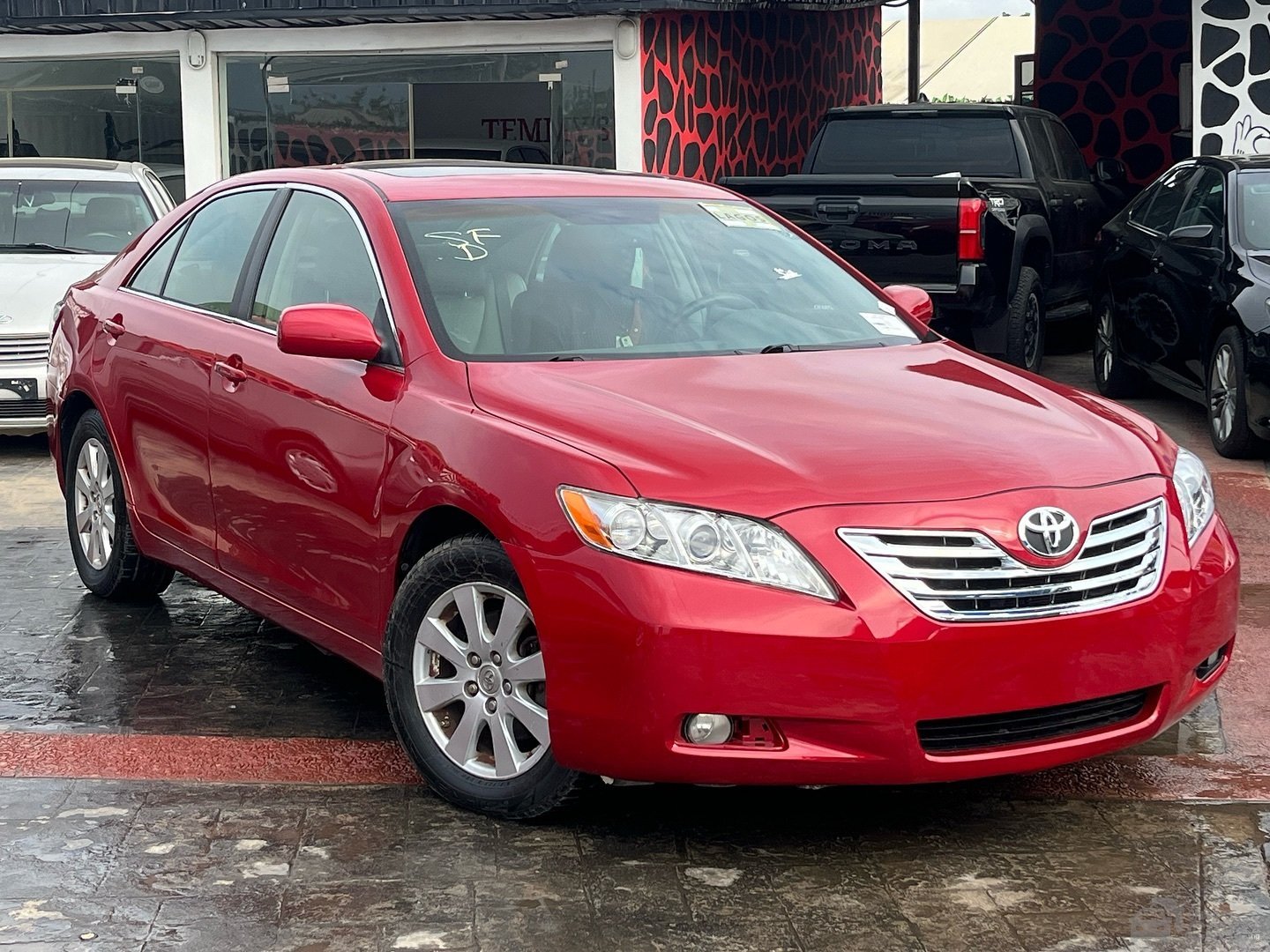 2008 Toyota CAMRY XLE — Front seats