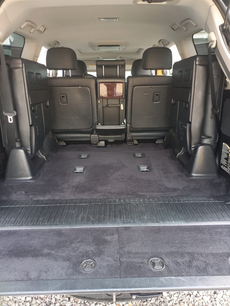 2011 Lexus LX 570 Base — Rear seats