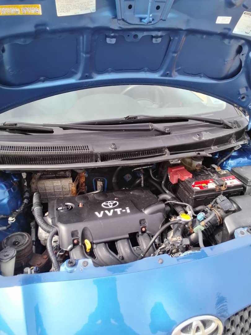Unknown Toyota Matrix — Dashboard