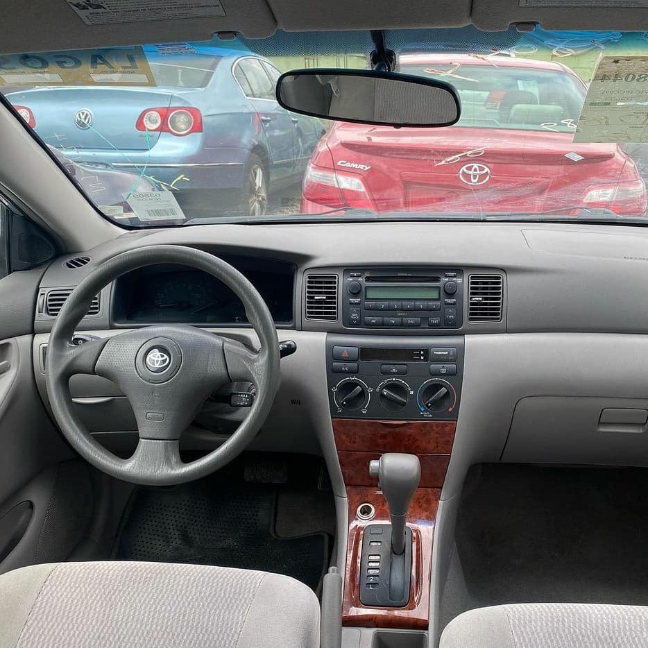 2006 Unknown Toyota Corolla — Side profile