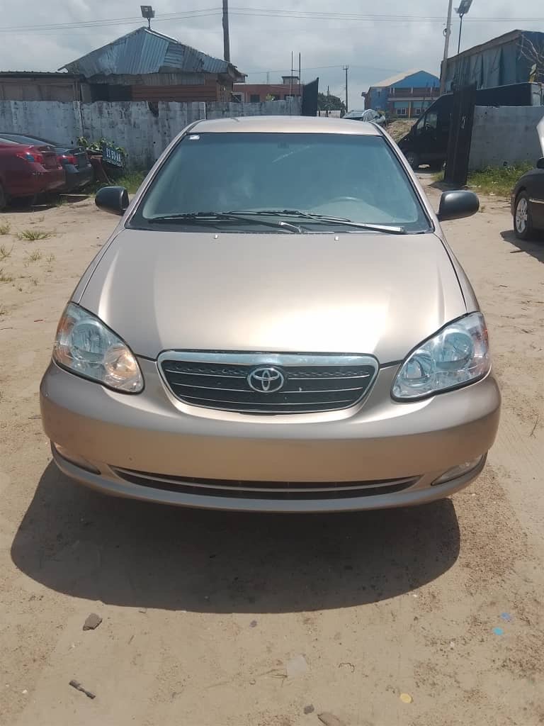 2005 Unknown Toyota Corolla
