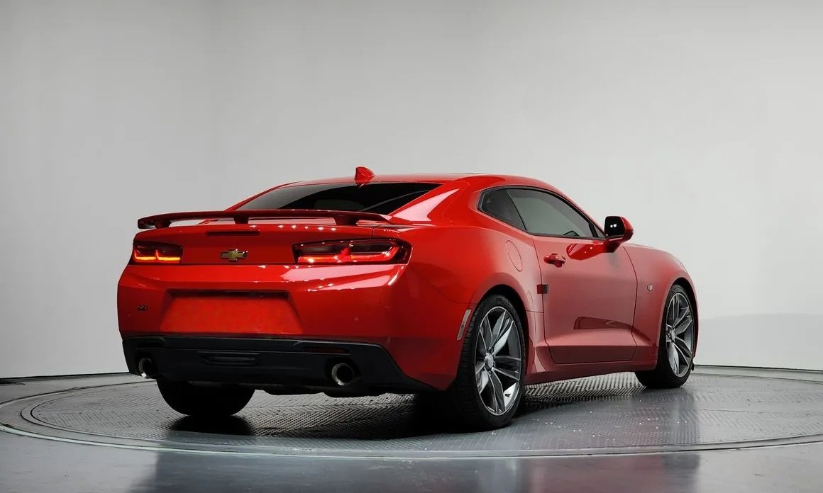 2017 Chevrolet Camaro SS — Side profile