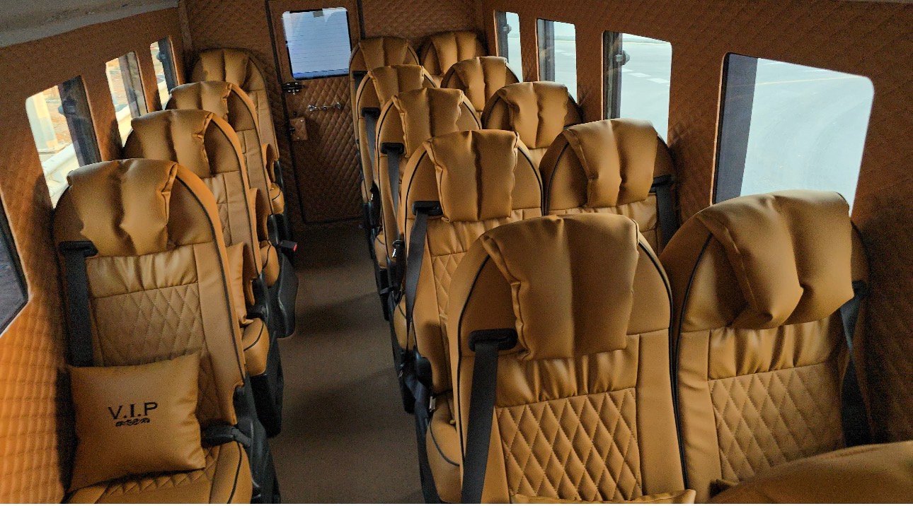 2025 Toyota Coaster bus Bus — Dashboard