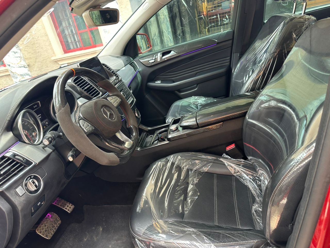 2017 Mercedes-Benz GLE Base — Rear seats