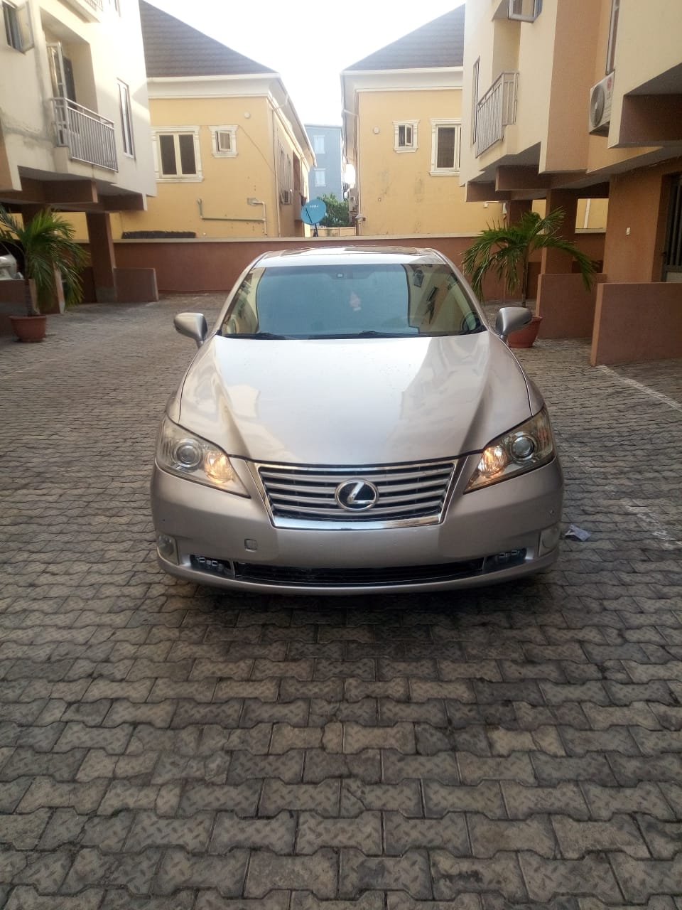 2012 Lexus ES Base, Dashboard