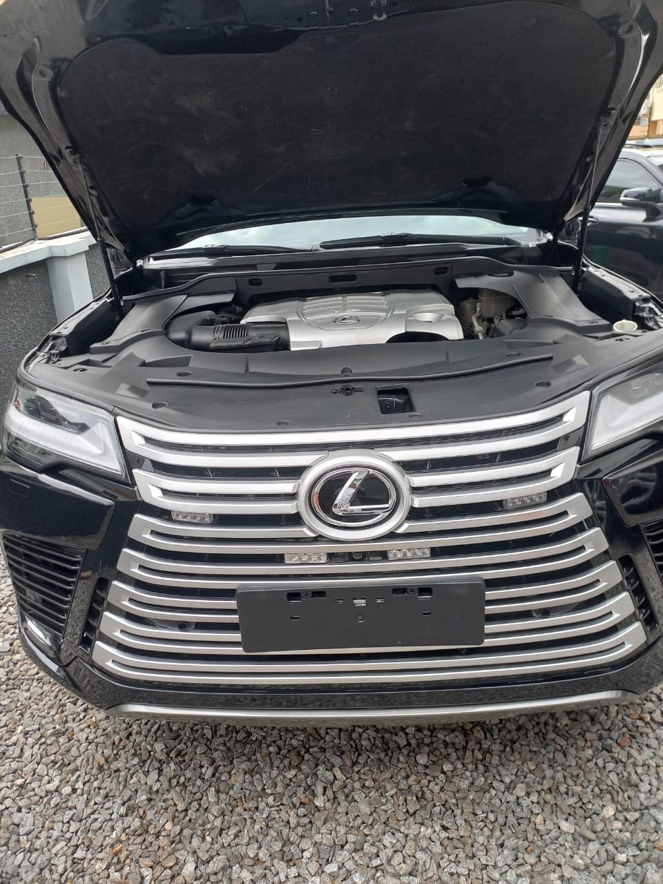 2014 Lexus LX LX — Rear seats