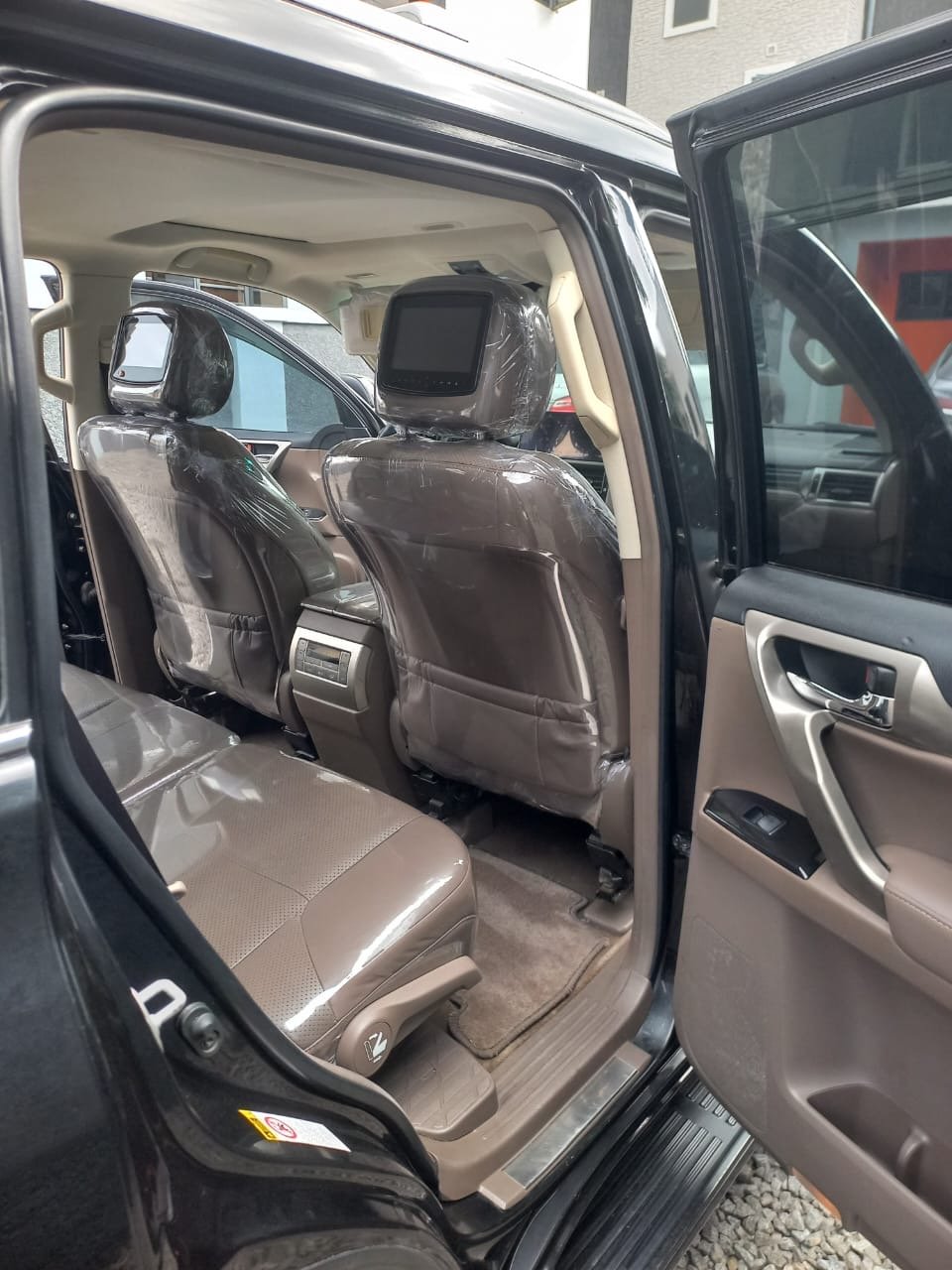 2013 LEXUS GX 460 Base, Rear 3/4